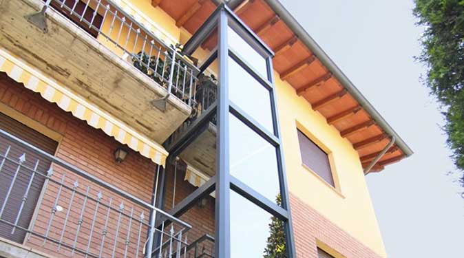 Ascensori per l’abbattimento delle barriere architettoniche